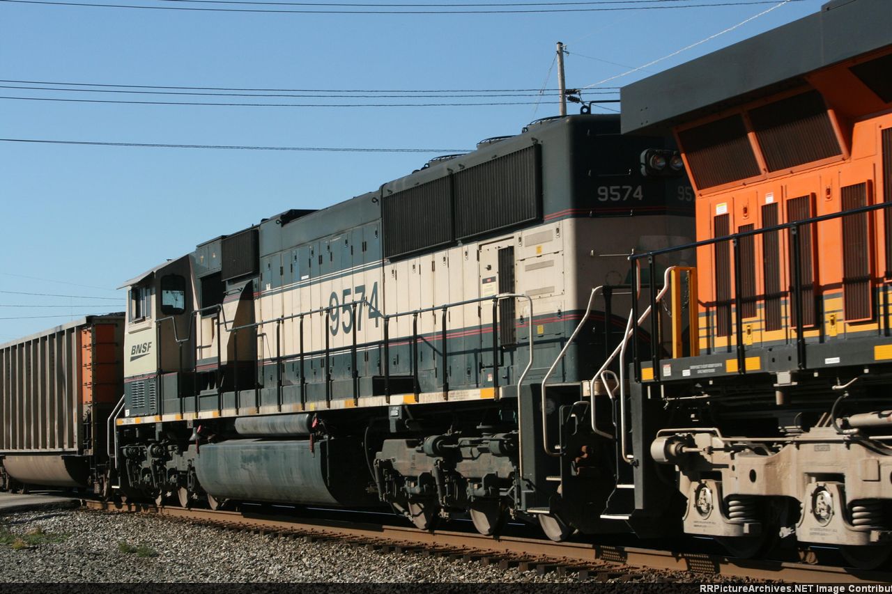 BNSF 9574